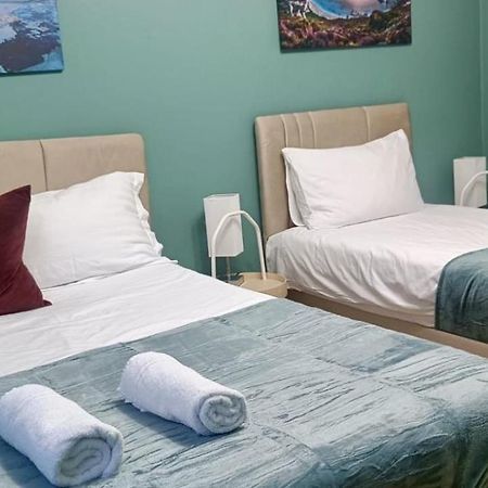 Deluxe Apartment - 1 Min Away From Camden Market And Station Лондон Экстерьер фото