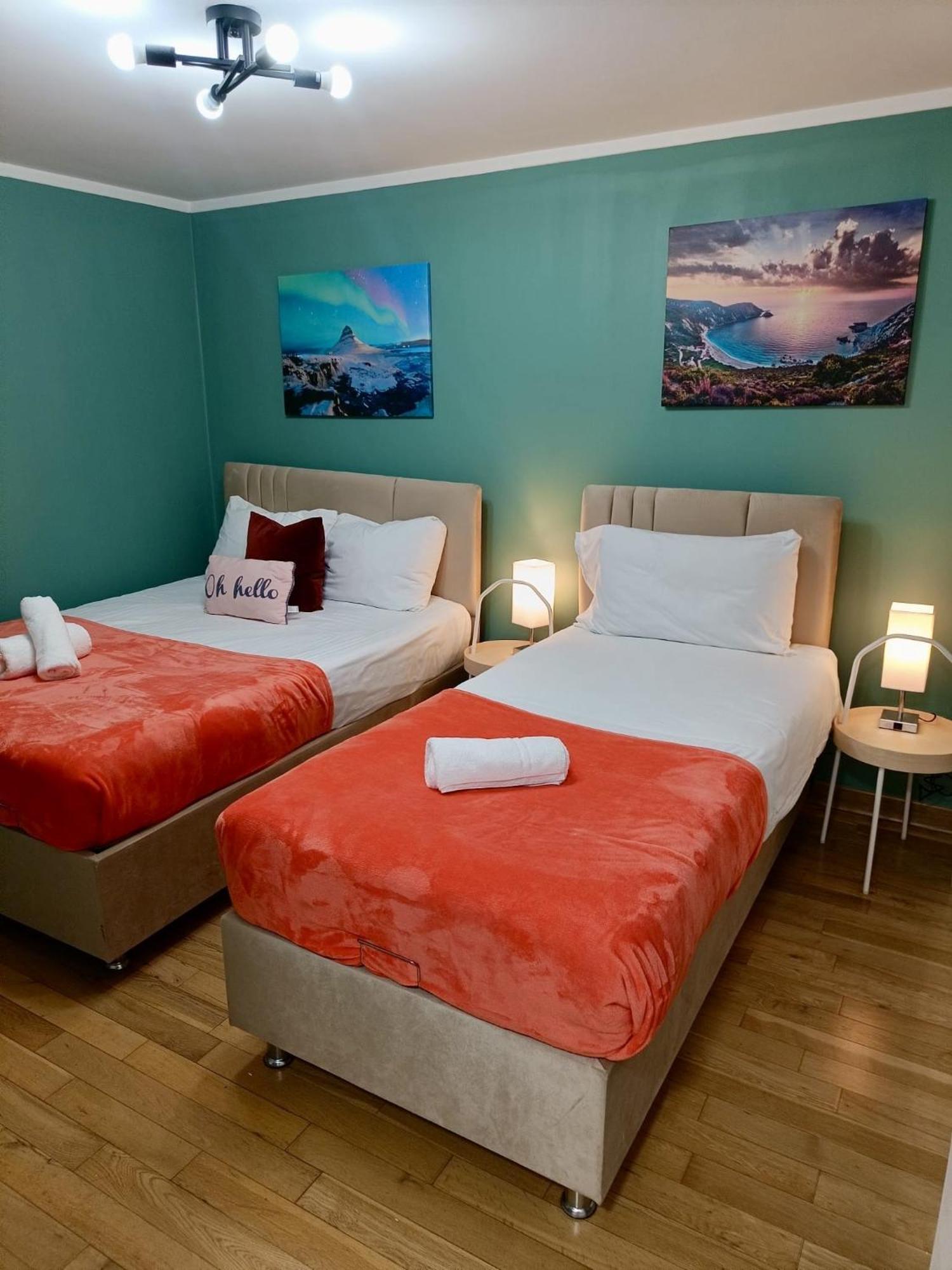 Deluxe Apartment - 1 Min Away From Camden Market And Station Лондон Экстерьер фото